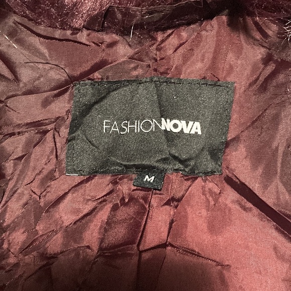 Fashion nova fur coat - Picture 6 of 9